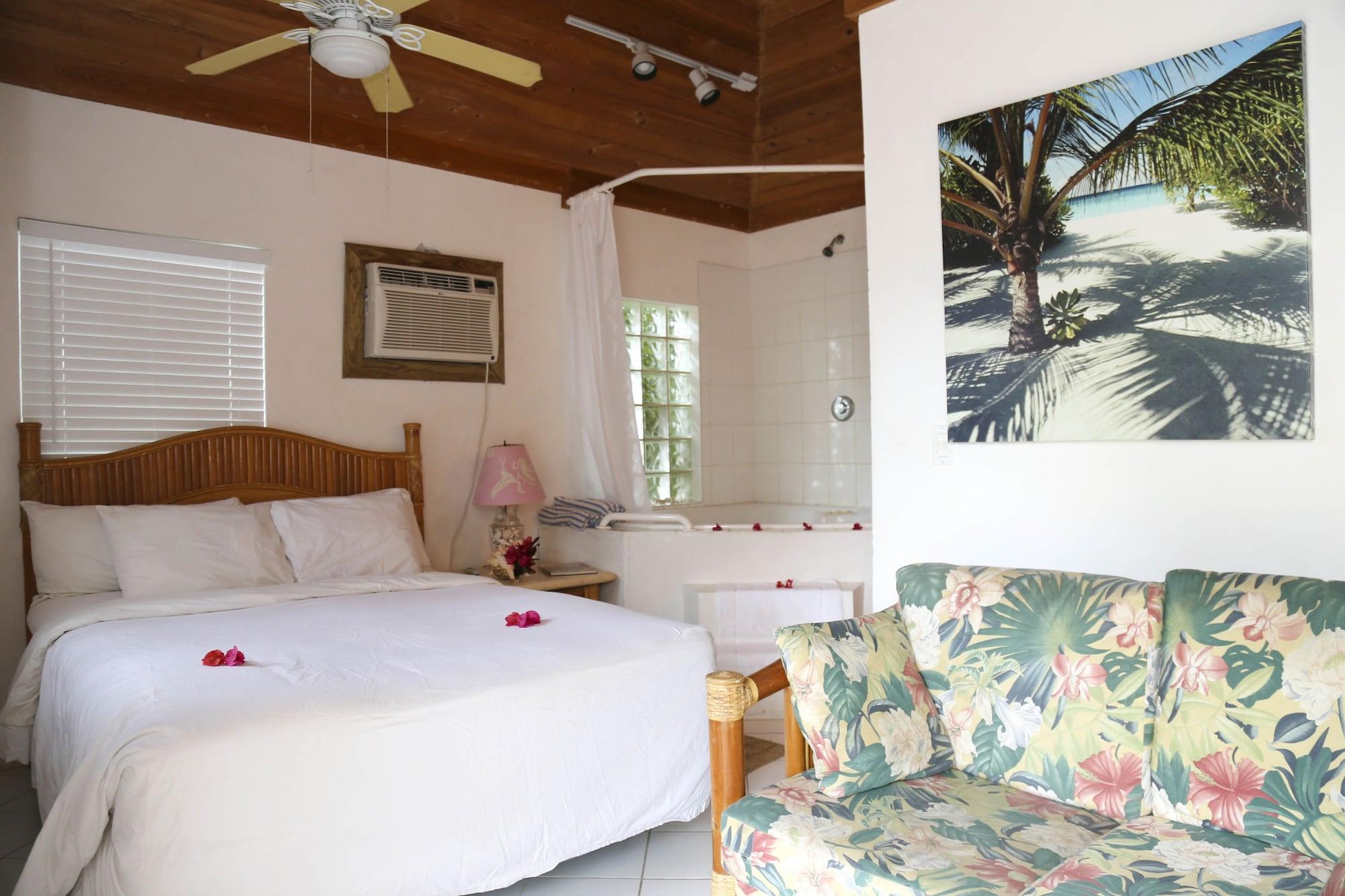 Tingum Village Hotel Dunmore Town Екстериор снимка
